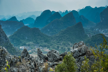 按揭买三十万左右的车三年时间月供多少